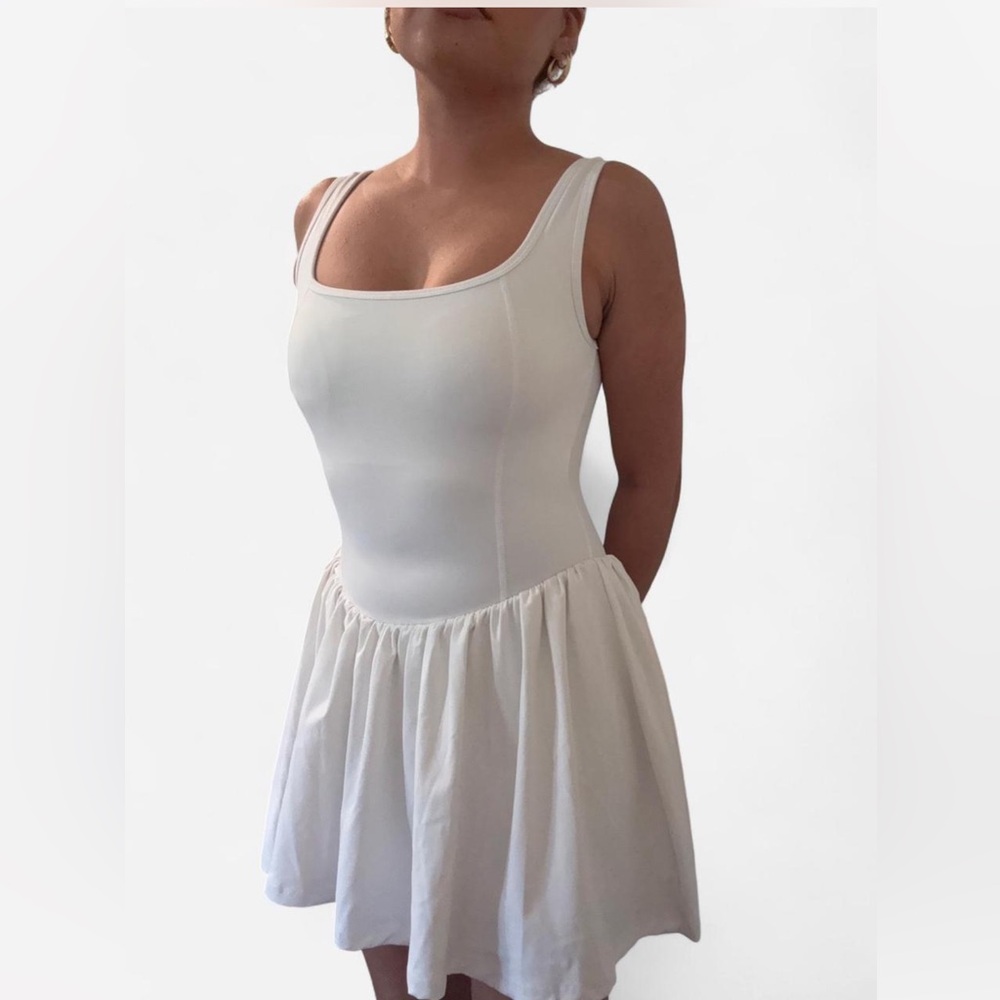 White Sleeveless Dress